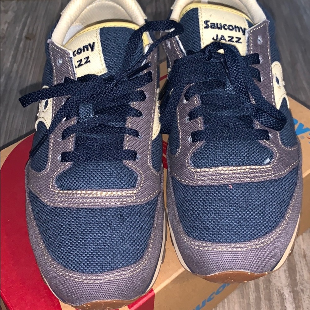 Saucony Denim Tennis Shoe